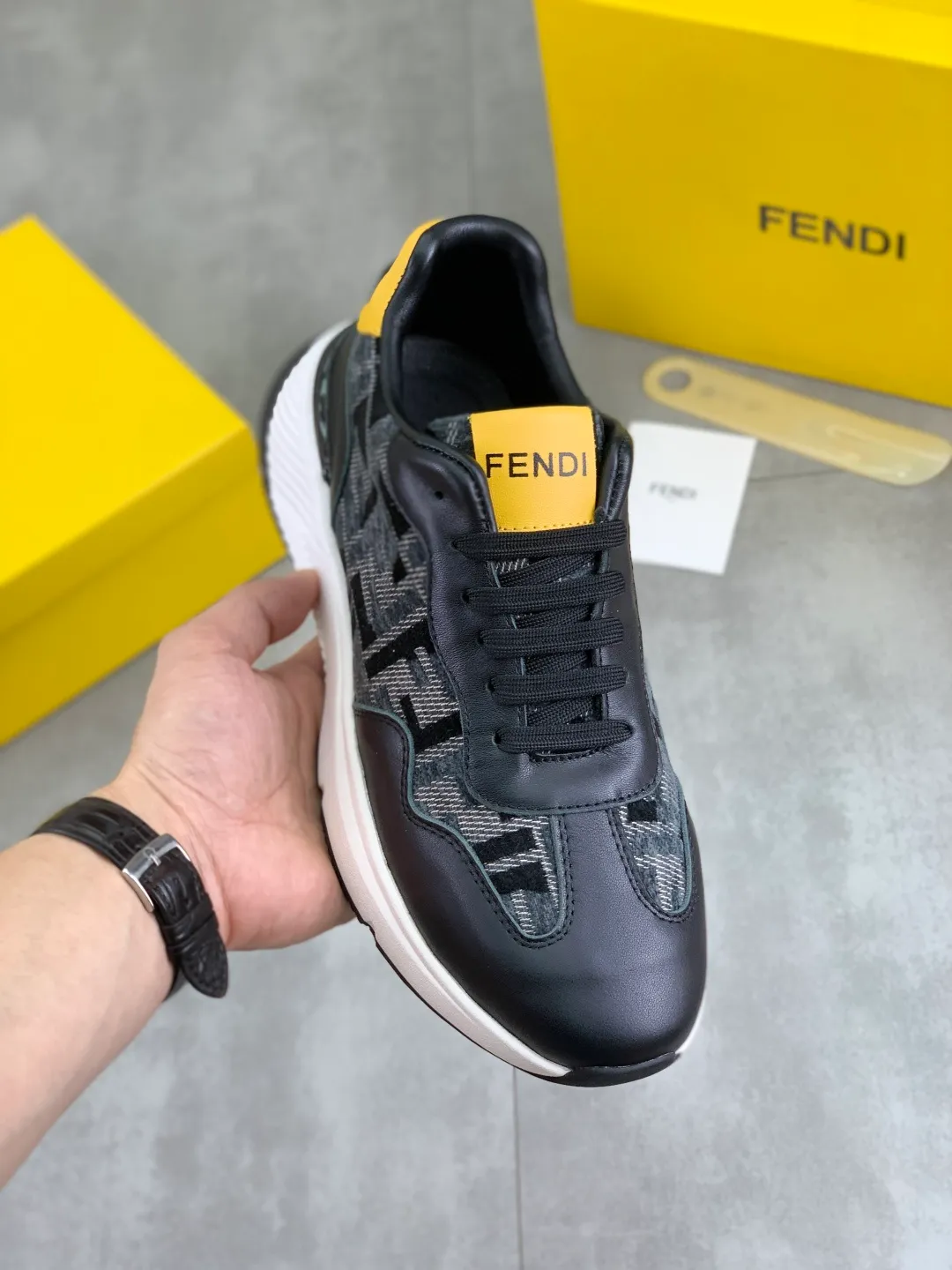​Men's shoes 💰P460 💰[New style] little monster 🆘 New FENDI (Fendi) new style 🕶️🕶️Simple routing effect, showing an elegant and cool driving shoe 🎬Using imported calfskin + first-layer pigskin lining🐂Excellent material🎬Detailed workmanship 🤗Comfortable foot feel➰➰. ​Pair it with any outfit to show your taste and temperament, low-key luxury ♻️Design ​simple and elegant ​noble and fashionable 🍃​Very loved and favored by trendy men 💓❤️size: 38-44 2️⃣colors available